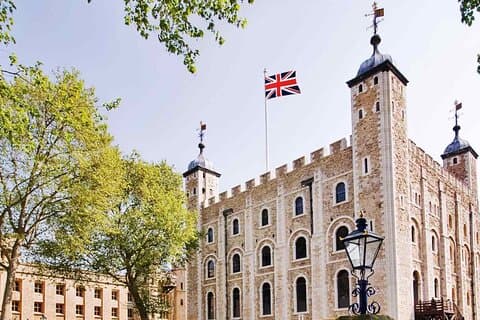 Passeio a pé pela realeza britânica e visita a Torre de Londres