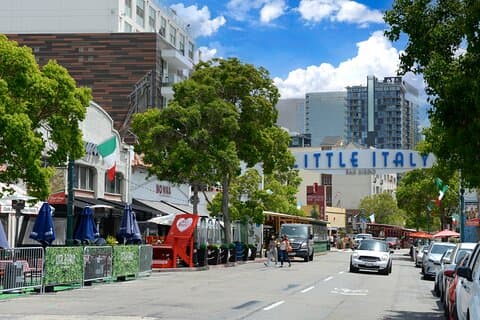Söta godsaker i San Diego och Little Italy : Munkar, bakverk och mer