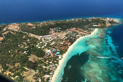 Circuits sur l'île de Roatan, Parcs naturels, Attractions par terre et par mer