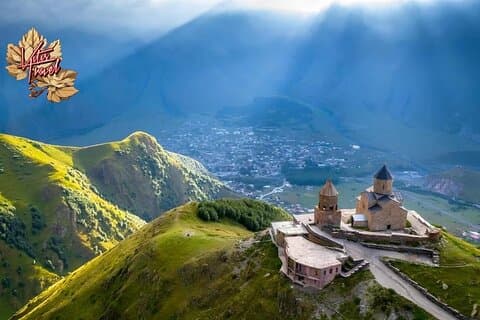 Private Tour von Tiflis nach Kazbegi und Gudauri