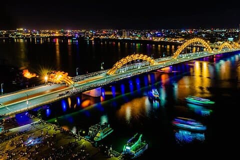 Da Nang Private Night Tour Cruise and Market Adventure