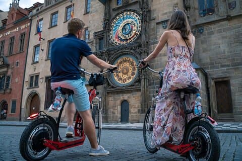 Mejores lugares de interés de Praga: Tour en E-Bike o E-Scooter