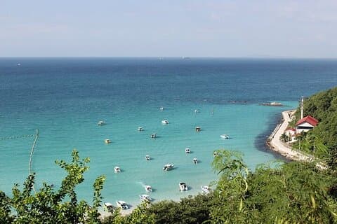 Coral Island Tour and Water Activities with Meal in Pattaya