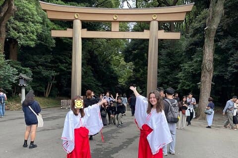 "Geniet van Tokyo Tour" Harajuku Meiji-jingu & Heerlijke Sake Proeverij