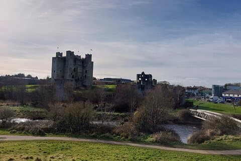 Sean's Bar, Clonmacnoise, Athlone & Trim Castle fra Dublin