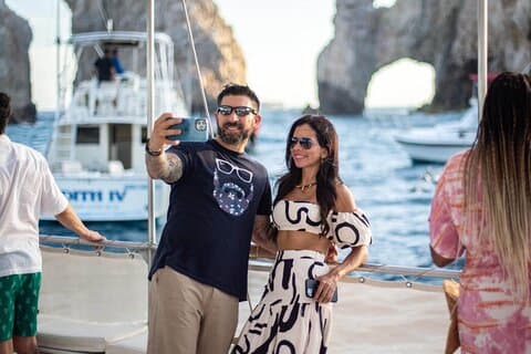 Croisière Cabo Party avec coucher de soleil, musique et bar ouvert