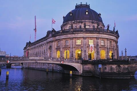 Berlin Uncovered Exclusive Private 3-timers guidet tur
