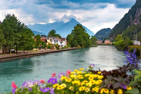 Service de transfert privé de Milan à Interlaken
