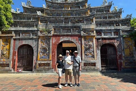 Privat tur til Hue: Imperial City, graver, landsbyer og pagoder