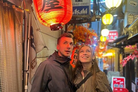 Tóquio: Shinjuku Food Tour (13 pratos em 4 restaurantes locais)