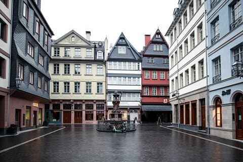 Visita guiada privada a pie de 2 horas de Frankfurt