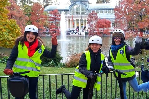 Segway-Tour durch Madrid. Retiro-Zentrum und Park.