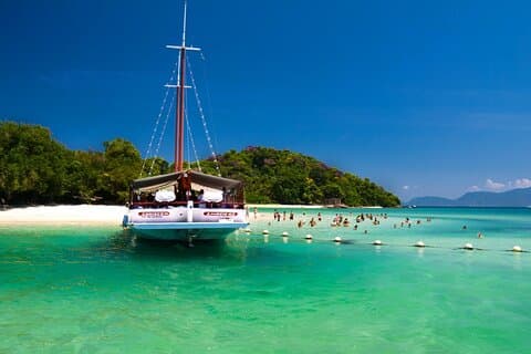 Entdecken Sie Angra Dos Reis und Ilha Grande mit Mittagessen