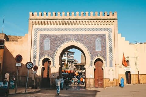 Entdecken Sie die Stadt Fes zu Fuß mit den besten Führern