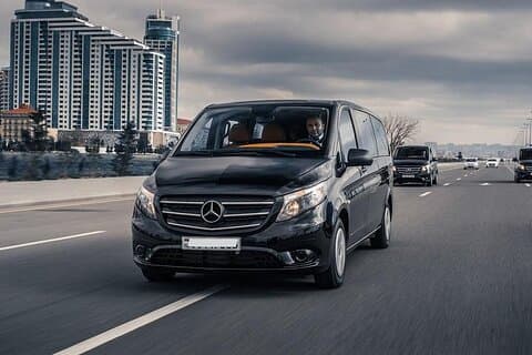 Berlin City Departure Private Transfer to Berlin Train Station in Luxury Van