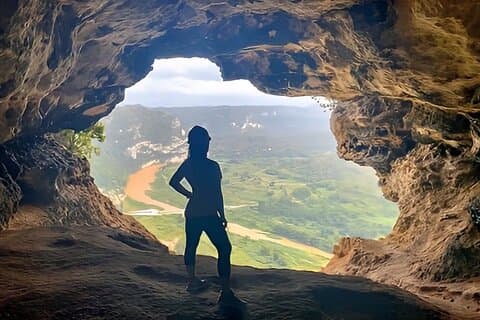 Full Day Tour Window Cave and Hiking on the Beach