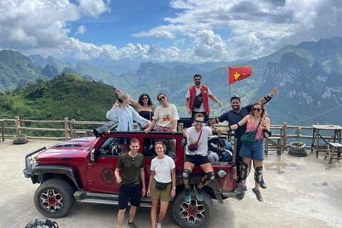Ha Giang Open Air Nieuw Model Jeep Tour 3 dagen en 2 nachten