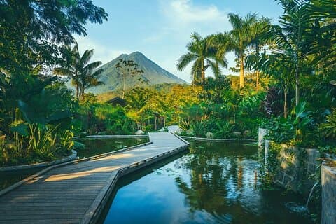 Privévervoer Monteverde naar Arenal - Premium Service VIP