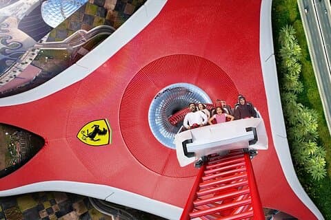 Ferrari World Abu Dhabi billett