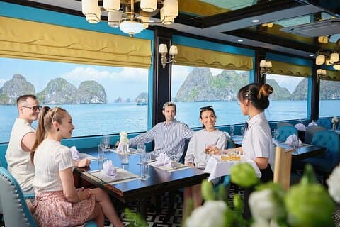 Hoteller i nærheden af Premium Sea Lion Ha Long Bay Cruise Buffet, Limousine & Jacuzzi