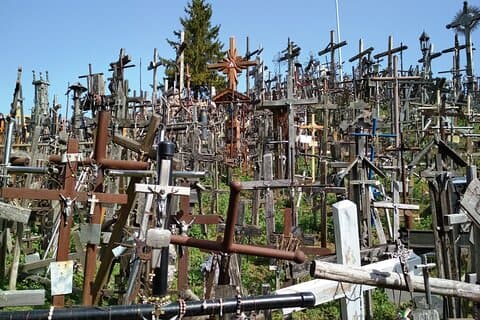 Tour privado por la Colina de las Cruces y Siauliai