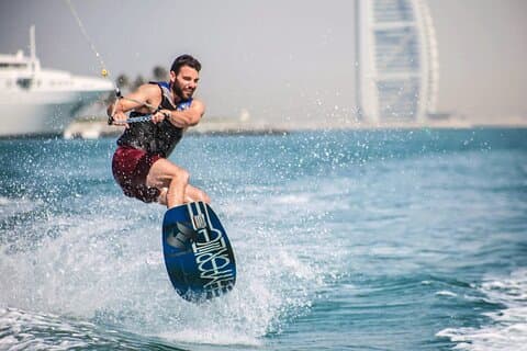 Wakeboard Experience a Dubai