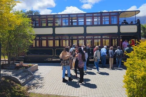Tour de degustação de vinhos em Stellenbosch & Franschhoek em carro privado