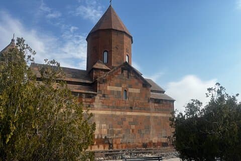 Privat tur til Khor Virap Noravank Areni Cave and Wine Factory
