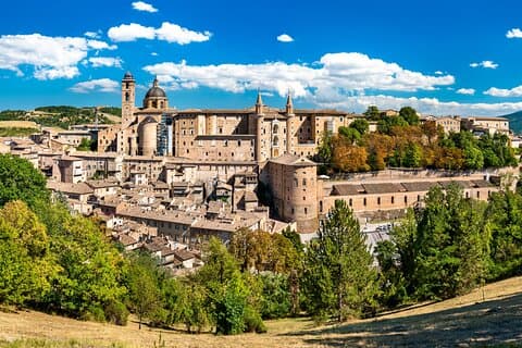 Kid-Friendly Urbino Private Guided Walking Tour for Families