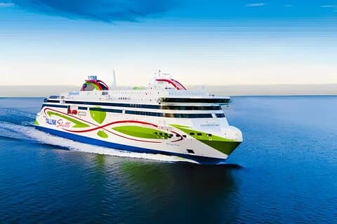 High Class Cruise from Helsinki to Tallinn with Lounge on board