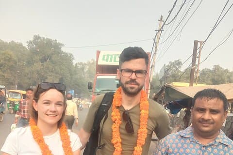 Beste av Old Delhi og New Delhi City Tour på 8 timer - med bil
