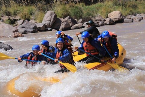 Mendoza eventyr med rafting og Asado frokost
