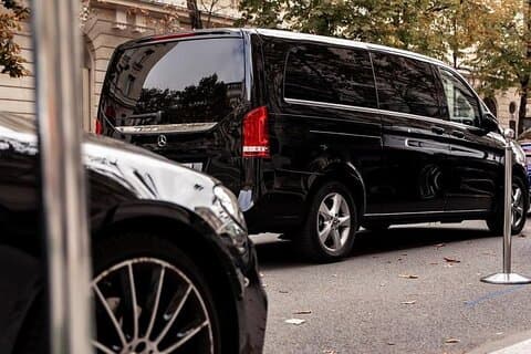 Privat transfer fra Lissabon til Porto med to Sightseeing stop