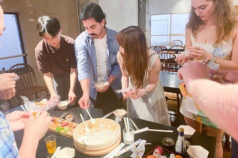 Osaka Sushi Cooking Class "Lær her og gjør det hjemme"