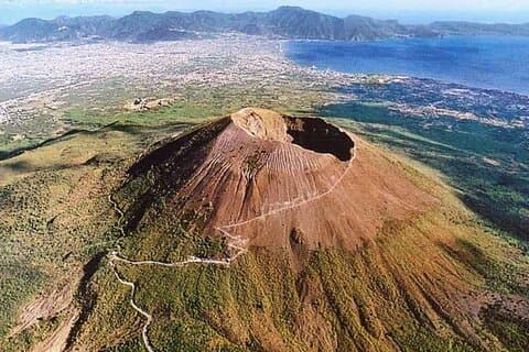 Fra Sorrento: Mount Vesuvius tur med inngangsbillett og lunsj