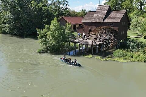 Kanot-eventyr på lille Donau
