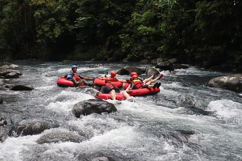 Rio Celeste Schlauchabenteuer