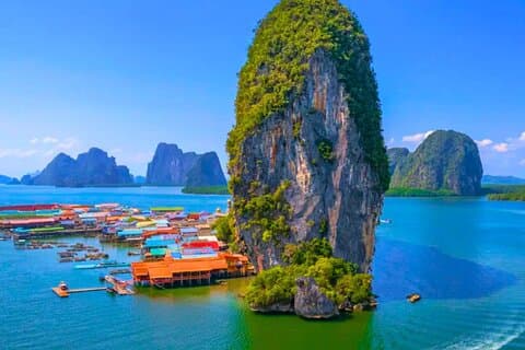 Phuket: James Bonds, Isole Naka con pranzo e canoa nelle grotte marine