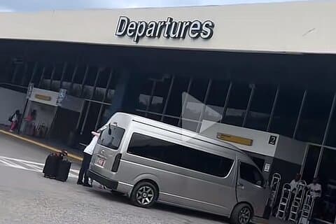 Abfahrt Ocean Coral Spring Hotel zum Flughafen