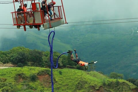 Extremer Bungee-Sprung in Monteverde