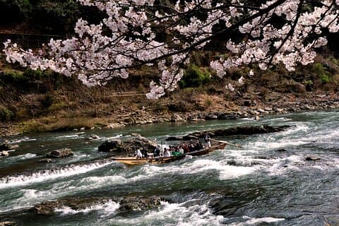 Hoteller i nærheden af Sagano Railway & Hozugawa River Boat Ride