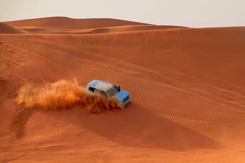 Doha Desert Safari: Quadbike, Kameler, Sandboarding & Inland Sea