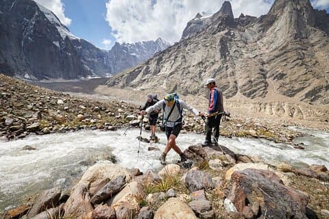 Excursão épica de 14 dias pelo Quirguistão nas montanhas Tian Shan e Pamir Alay