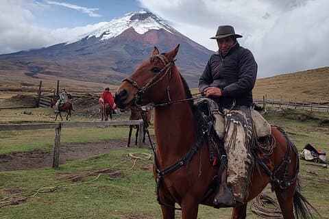 Cotopaxi-tur fra Quito - ridetur og fottur - INGEN TURISTISK måte