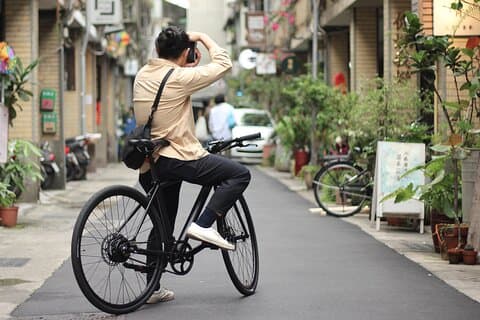 El mejor tour en bicicleta eléctrica en Taipei - Incluye comida y bebidas locales