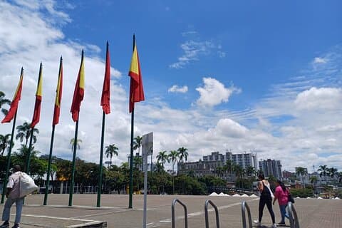 Visite de la ville de Pereira : places principales, sites historiques et points de vue