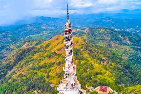 Peradeniya Garden, Ambuluwawa og Pinnawala Dagstur fra Kandy