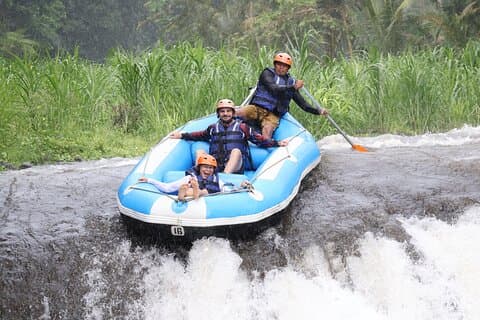 Bali Rafting geen trap naar de rivier met lunch inbegrepen