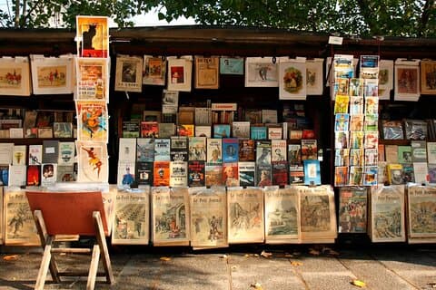 Walking Tour of Antique Markets in Istanbul (Group Price)