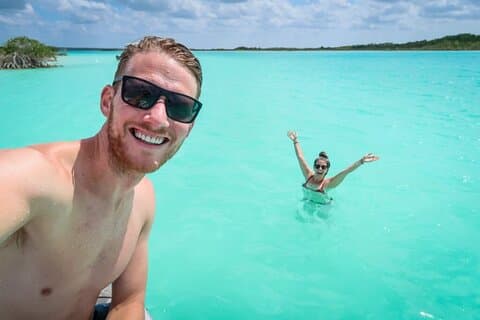 Tour en barco por la laguna de siete colores desde la Costa Maya